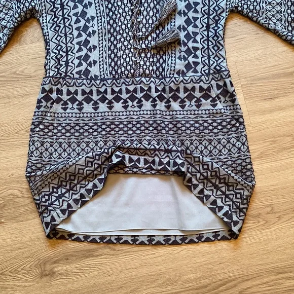 BCBGMAXAZRIA 'Milana' Light Blue/Navy Laced Placket Woven Dress Size XS - Picture 12 of 14